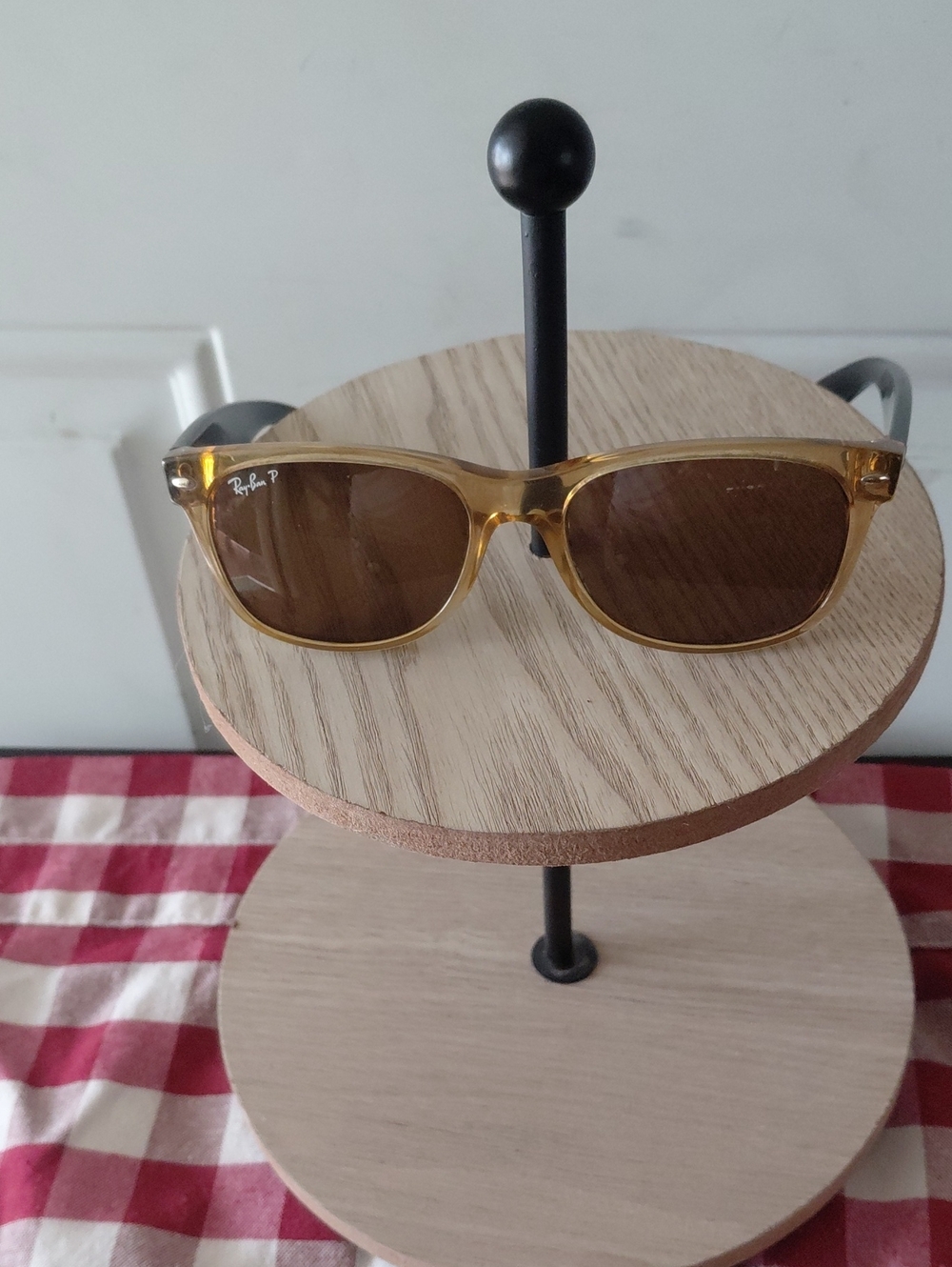 Ray-Ban Amber Frame Brown Lens Wayfarer Sunglasses - Men RB 2132
